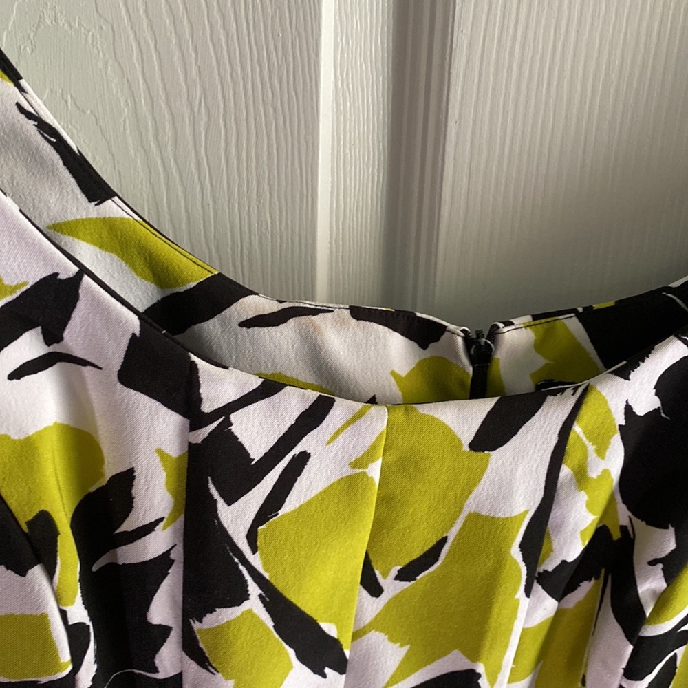 Ronni Nicole Yellow and Black Abstract Mini Dress - Picture 7 of 7